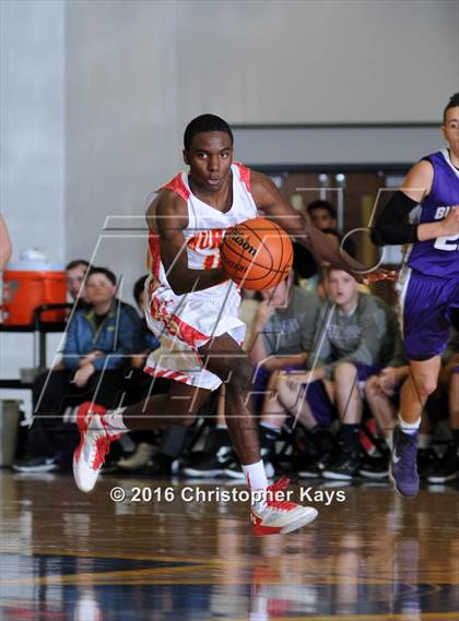 Thumbnail 3 in Murphysboro vs Harrisburg (IHSA 3A Regional Semifinal) photogallery.