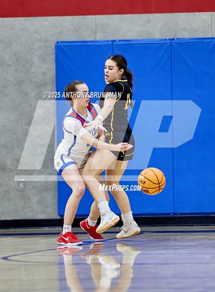 Thumbnail 1 in Del Oro @ Folsom photogallery.