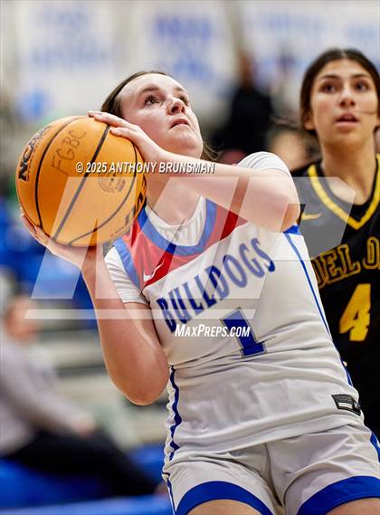 Thumbnail 1 in Del Oro @ Folsom photogallery.