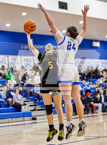 Thumbnail 1 in Del Oro @ Folsom photogallery.