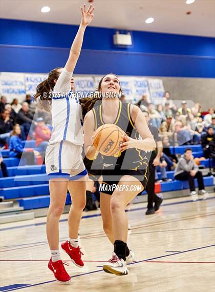 Thumbnail 1 in Del Oro @ Folsom photogallery.