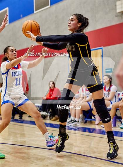 Thumbnail 1 in Del Oro @ Folsom photogallery.