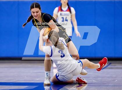 Thumbnail 1 in Del Oro @ Folsom photogallery.