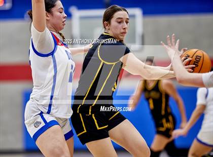 Thumbnail 1 in Del Oro @ Folsom photogallery.