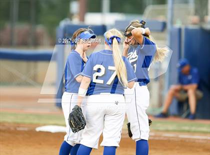 Thumbnail 1 in Clovis vs. Central (CIF CS D1 Final) photogallery.
