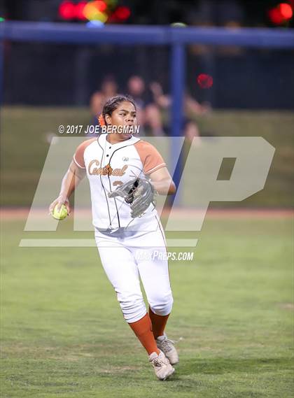 Thumbnail 3 in Clovis vs. Central (CIF CS D1 Final) photogallery.