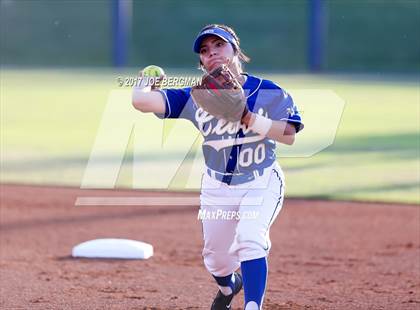 Thumbnail 3 in Clovis vs. Central (CIF CS D1 Final) photogallery.