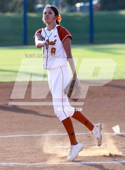 Thumbnail 3 in Clovis vs. Central (CIF CS D1 Final) photogallery.