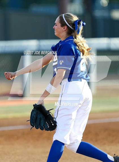 Thumbnail 1 in Clovis vs. Central (CIF CS D1 Final) photogallery.