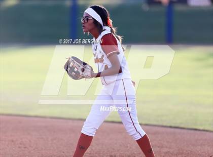 Thumbnail 3 in Clovis vs. Central (CIF CS D1 Final) photogallery.
