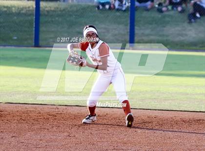 Thumbnail 2 in Clovis vs. Central (CIF CS D1 Final) photogallery.