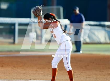Thumbnail 2 in Clovis vs. Central (CIF CS D1 Final) photogallery.