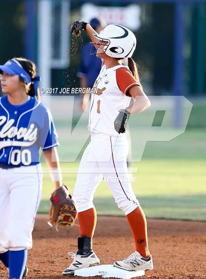 Thumbnail 1 in Clovis vs. Central (CIF CS D1 Final) photogallery.