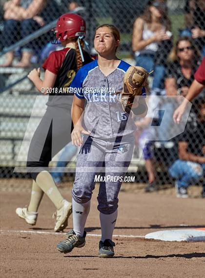 Thumbnail 1 in Sierra vs. Calaveras (CIF SJS D4 Final) photogallery.