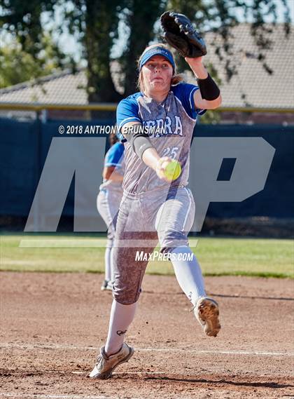 Thumbnail 1 in Sierra vs. Calaveras (CIF SJS D4 Final) photogallery.