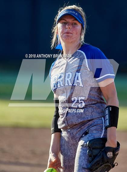 Thumbnail 2 in Sierra vs. Calaveras (CIF SJS D4 Final) photogallery.
