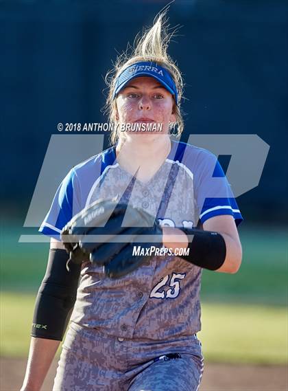 Thumbnail 3 in Sierra vs. Calaveras (CIF SJS D4 Final) photogallery.