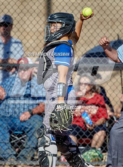 Thumbnail 1 in Sierra vs. Calaveras (CIF SJS D4 Final) photogallery.