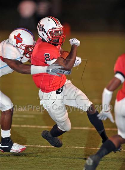 Thumbnail 1 in Skyline @ Lake Highlands photogallery.