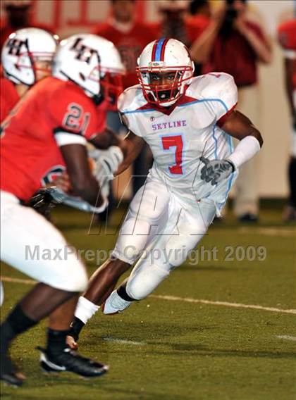 Thumbnail 1 in Skyline @ Lake Highlands photogallery.