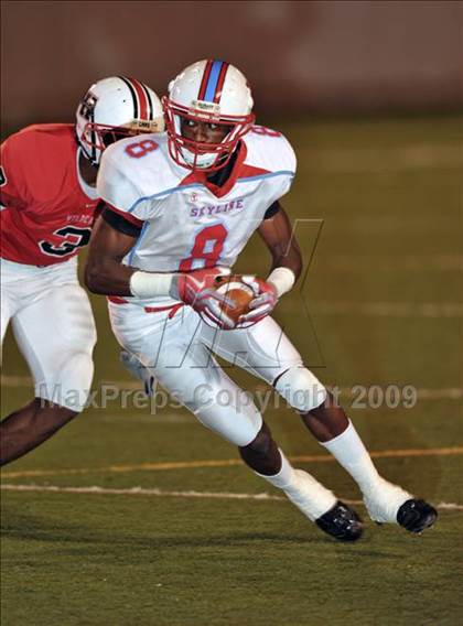 Thumbnail 2 in Skyline @ Lake Highlands photogallery.