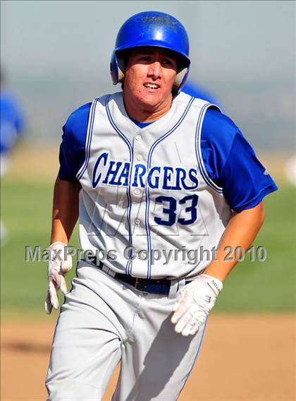 Thumbnail 2 in Charter Oak @ Diamond Ranch photogallery.