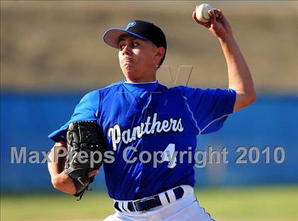 Thumbnail 2 in Charter Oak @ Diamond Ranch photogallery.