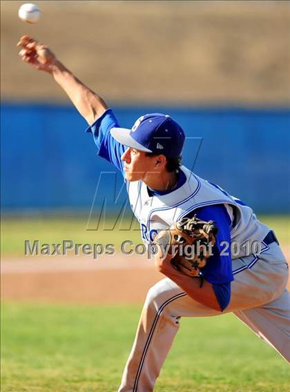 Thumbnail 3 in Charter Oak @ Diamond Ranch photogallery.