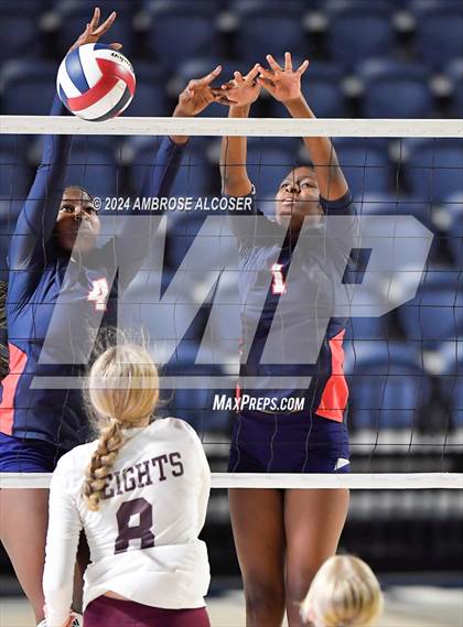 Thumbnail 2 in Lamar @ Heights photogallery.