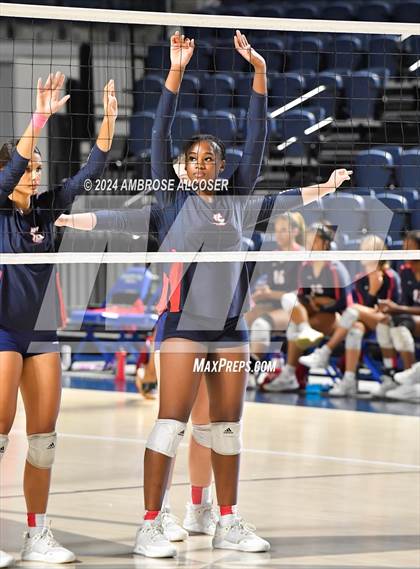 Thumbnail 3 in Lamar @ Heights photogallery.