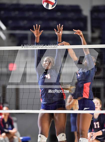 Thumbnail 2 in Lamar @ Heights photogallery.