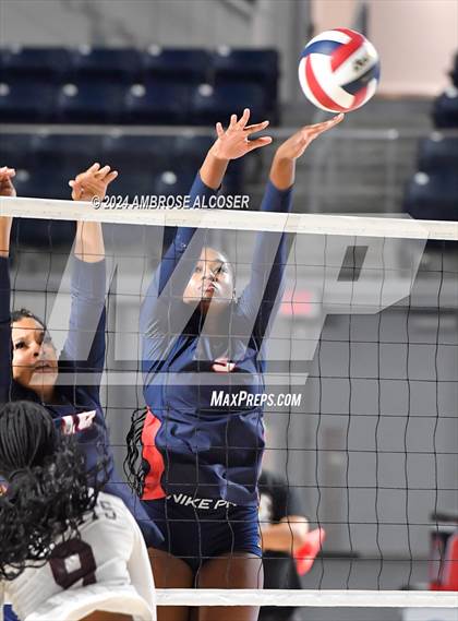Thumbnail 2 in Lamar @ Heights photogallery.