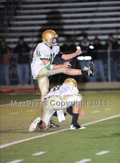 Thumbnail 2 in Regis vs. Colby photogallery.