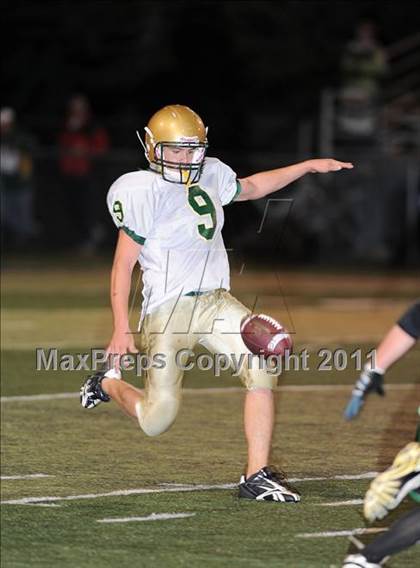 Thumbnail 2 in Regis vs. Colby photogallery.