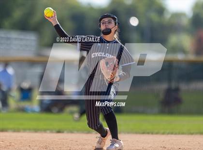 Thumbnail 2 in Pueblo West vs. Windsor photogallery.