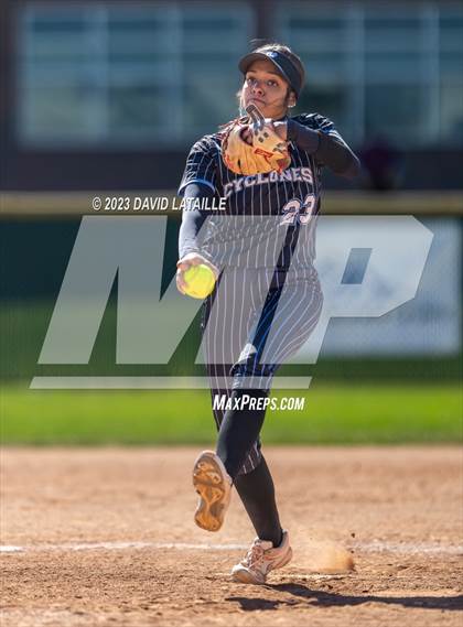 Thumbnail 3 in Pueblo West vs. Windsor photogallery.