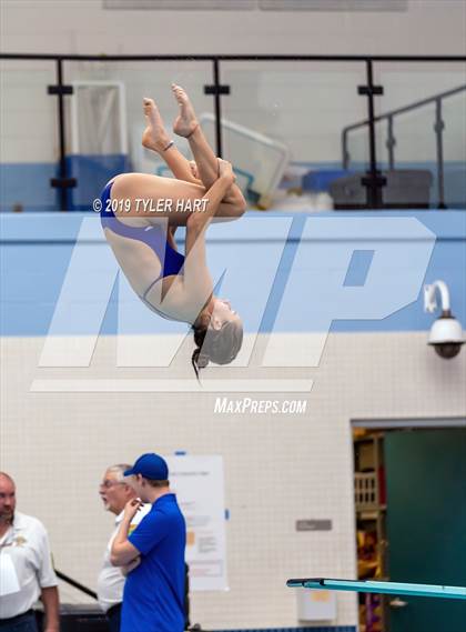 Thumbnail 1 in Hamilton Southeastern @ Avon photogallery.