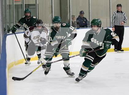 Thumbnail 3 in New Albany vs Dublin Jerome (Chiller Thanksgiving Classic) photogallery.