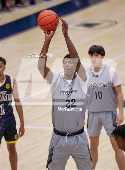 Thumbnail 3 in Word of God Christian Academy National vs. Prolific Prep of Napa Christian (Battle in The Peach) photogallery.
