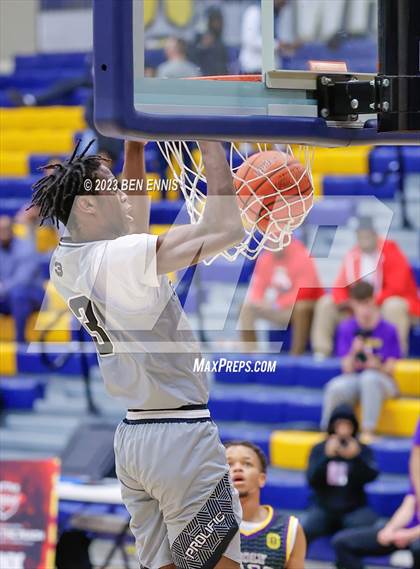 Thumbnail 2 in Word of God Christian Academy National vs. Prolific Prep of Napa Christian (Battle in The Peach) photogallery.