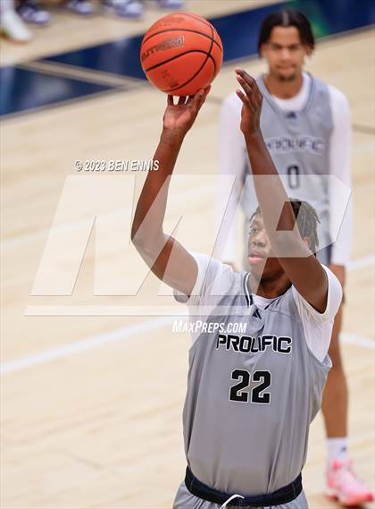 Thumbnail 2 in Word of God Christian Academy National vs. Prolific Prep of Napa Christian (Battle in The Peach) photogallery.