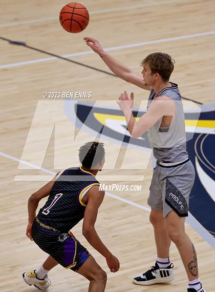 Thumbnail 2 in Word of God Christian Academy National vs. Prolific Prep of Napa Christian (Battle in The Peach) photogallery.