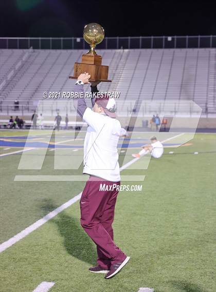 Thumbnail 2 in Oak Cliff Faith Family Academy @ Athens (UIL 4A Area Playoff) photogallery.