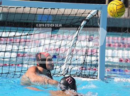 Thumbnail 3 in JSerra Catholic vs. Vista (CIF SoCal Regional D2 Semifinal) photogallery.