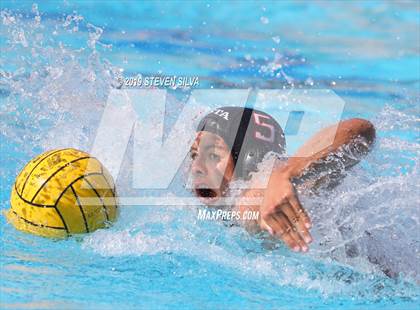 Thumbnail 2 in JSerra Catholic vs. Vista (CIF SoCal Regional D2 Semifinal) photogallery.