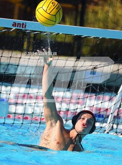 Thumbnail 3 in JSerra Catholic vs. Vista (CIF SoCal Regional D2 Semifinal) photogallery.