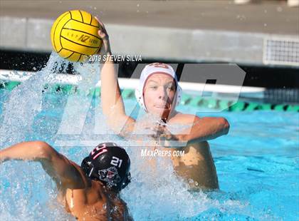 Thumbnail 2 in JSerra Catholic vs. Vista (CIF SoCal Regional D2 Semifinal) photogallery.