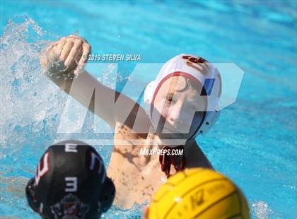 Thumbnail 1 in JSerra Catholic vs. Vista (CIF SoCal Regional D2 Semifinal) photogallery.