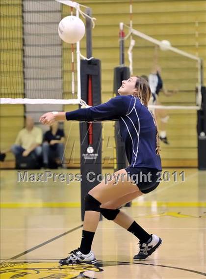 Thumbnail 2 in Rosary vs Trabuco Hills (Aloha Cougar Classic) photogallery.
