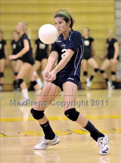 Thumbnail 2 in Rosary vs Trabuco Hills (Aloha Cougar Classic) photogallery.